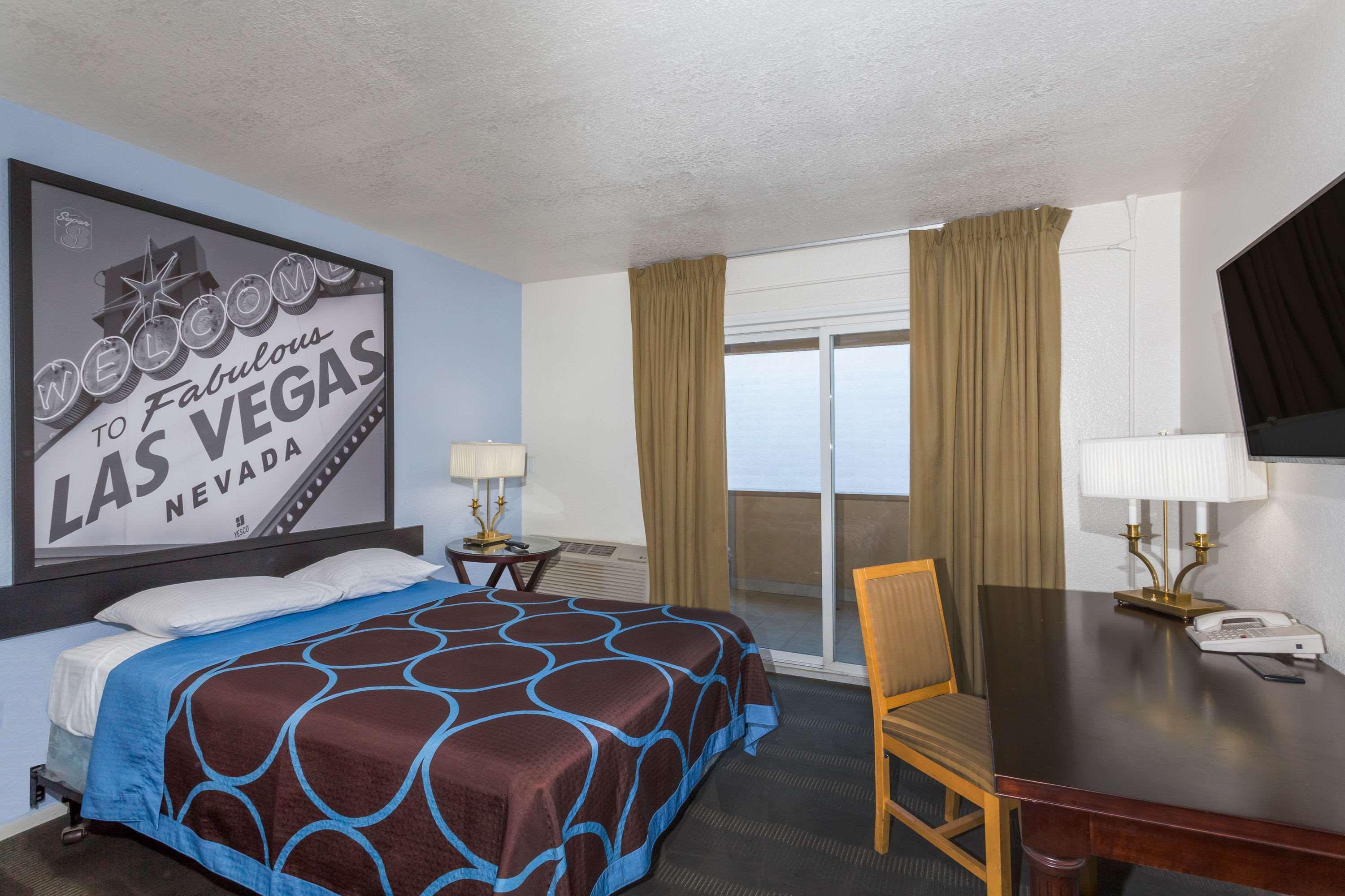 Super 8 By Wyndham Las Vegas North Strip/Fremont St. Area Exterior foto